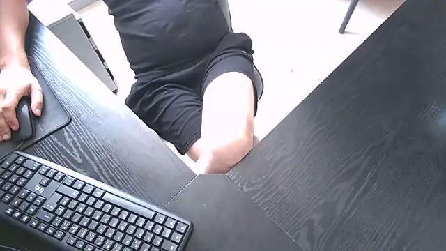 TRESBIENGAULER Chat XXX in diretta