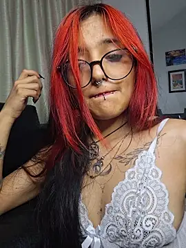 Živý XXX chat carolinerue