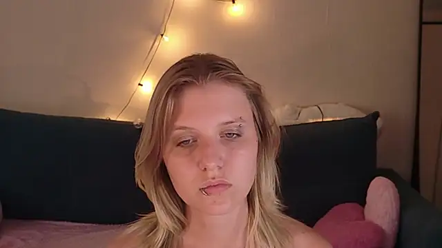 Chat XXX ao vivo de Viki_Charm