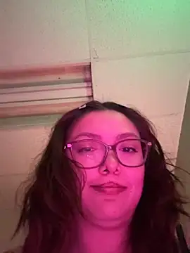 צ'אט XXX בשידור חי של native_naya