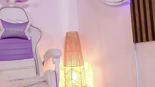 XXX chat uživo modela SofiaMontielx