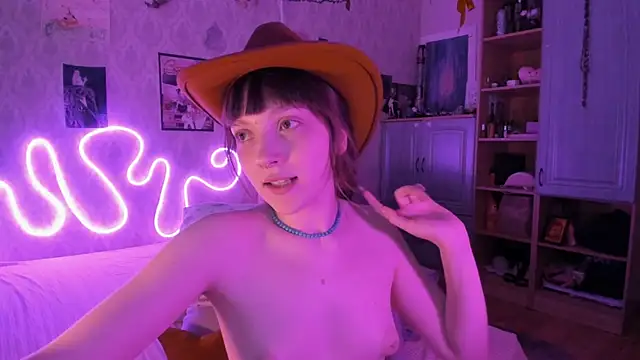 Chat XXX en directo de RileyNymph
