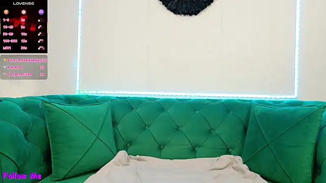 XXX chat uživo modela IvanaCharm