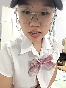 SunnyMist000 Chat XXX live