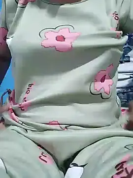 Chat +18 de Anki-doll ao vivo