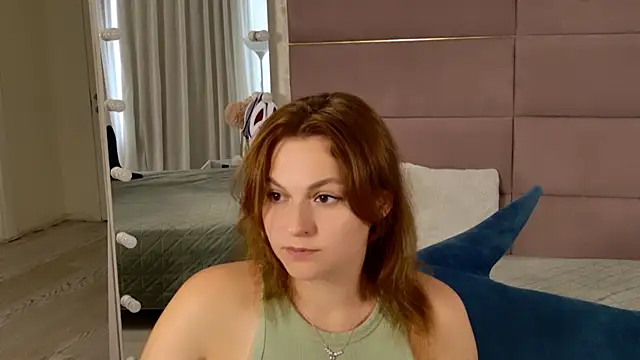 Chatroom XXX en direct de KirraMoss