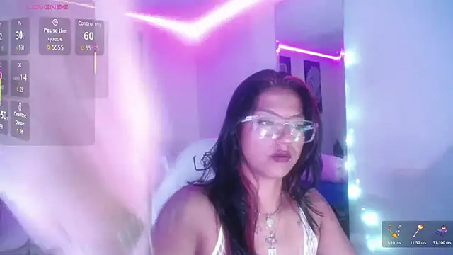 SamathaMay Chat XXX live
