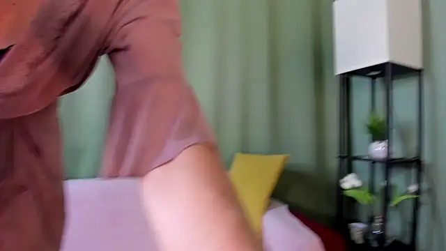 LeticiaRomano Chat XXX live