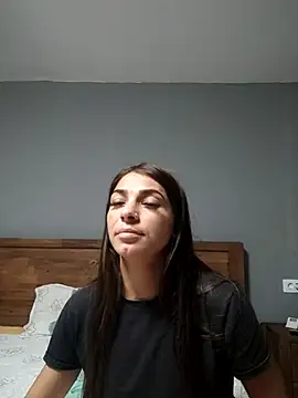 AntoniaHottie Chat XXX live