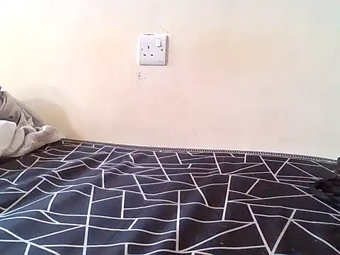 Hornysmoker20's Live XXX Chat