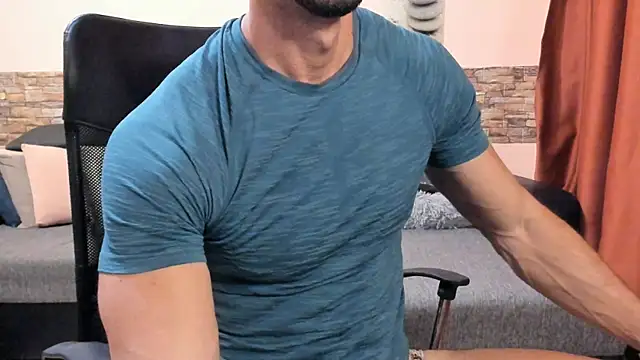 Chat XXX ao vivo de HotHunkTrainer