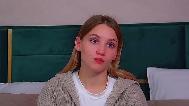 StacyEvances' Live XXX Chat