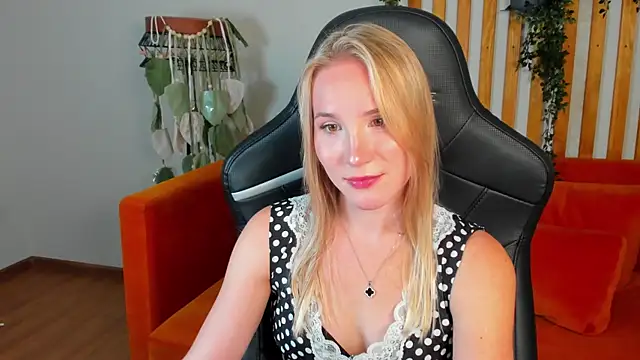 Chatroom XXX en direct de ElaraVoltage