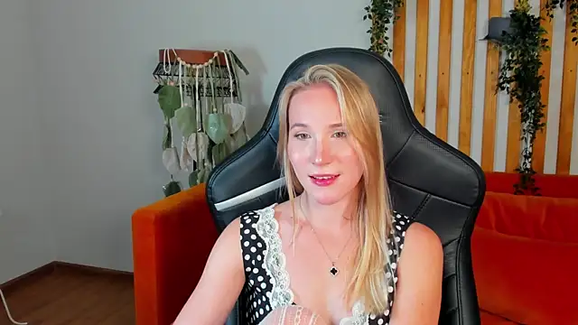 Chatroom XXX en direct de ElaraVoltage