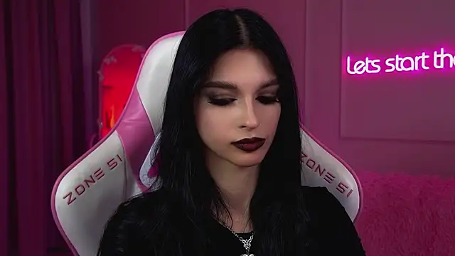 BeverlyMost Adlı Modelin Canlı XXX Sohbeti