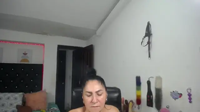 mature_bigboobs10 Chat XXX live