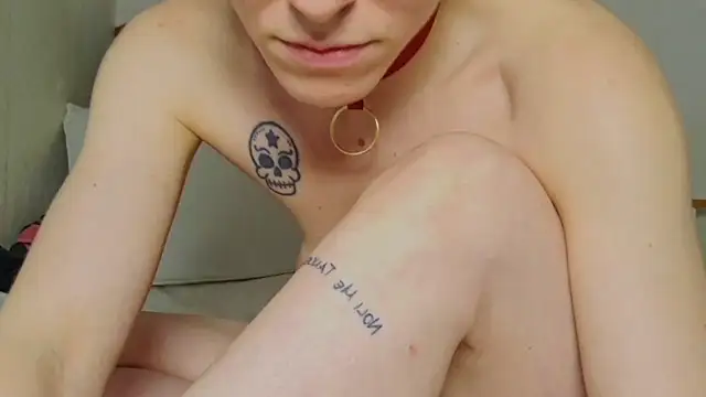 Chat XXX en directo de Charlotte-petite