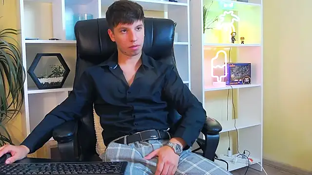 XXX chat uživo modela ThomasEdisonn
