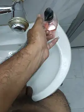 fouad96mo Adlı Modelin Canlı XXX Sohbeti