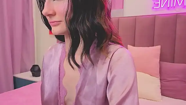 Lili_flowerr's Live XXX Chat