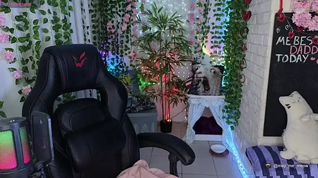 Chat XXX ao vivo de Mee-Meow
