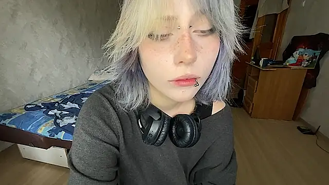 Shinecirtus22 live XXX chat