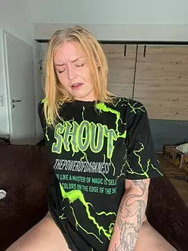 CherryyCheeks' Live XXX Chat