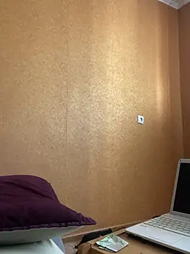 Chatroom XXX en direct de LiluHot