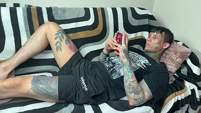 XXX chat uživo modela Anubisgods