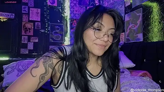 victoriia_thompson Chat XXX live