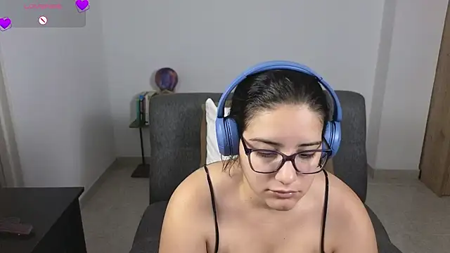 blue__moon_ লাইভ XXX চ্যাট