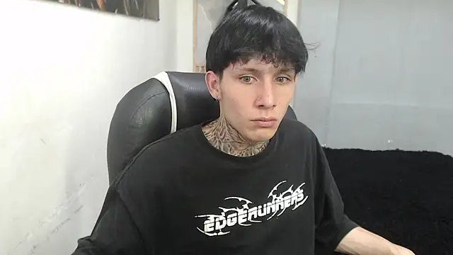 Cry_thereal Live XXX-Chat