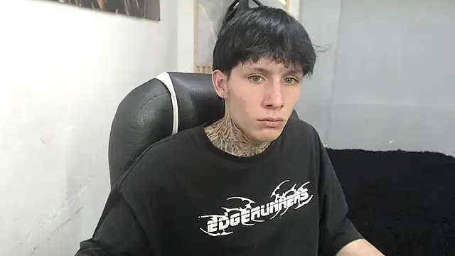 XXX chat uživo modela Cry_thereal