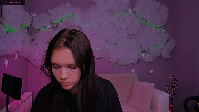 noelle_woww Adlı Modelin Canlı XXX Sohbeti