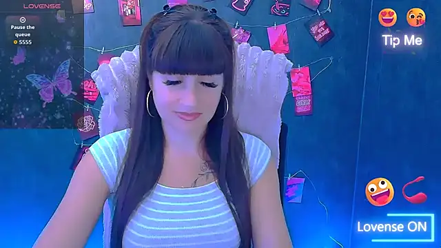 Violla_My Adlı Modelin Canlı XXX Sohbeti
