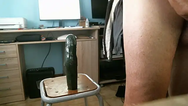 urick10500 Live XXX Chat