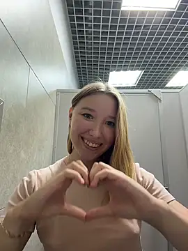 -NaughtyAngel- live XXX chat