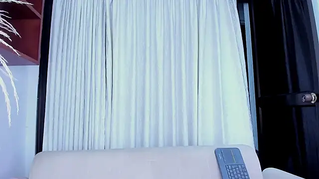 Chatroom XXX en direct de CandyDance1_
