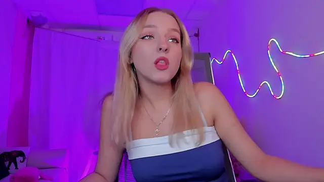 ViolaMore Chat XXX live