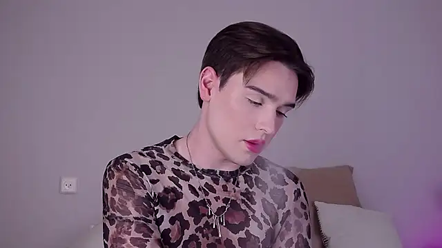 Chatroom XXX en direct de RobbyCharming