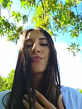 دردشة AndreeaMuller الجنسية المباشرة