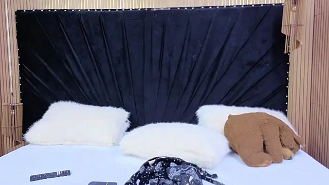 Kendall_Sweet- Chat XXX live