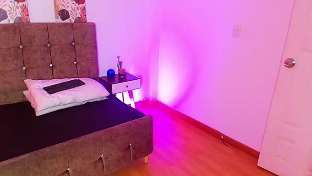 Ethan_Briggs_ Chat XXX live