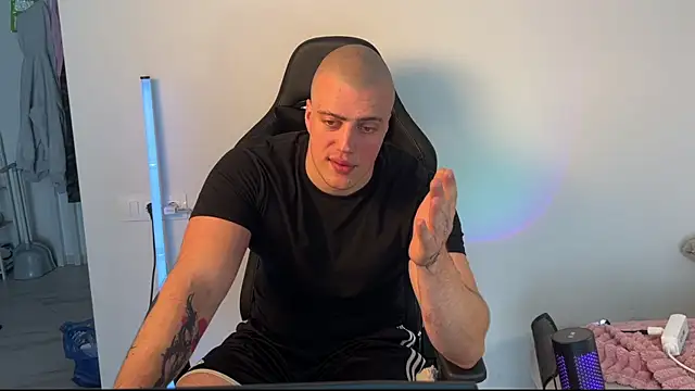 Telenok1 élő XXX-chatje