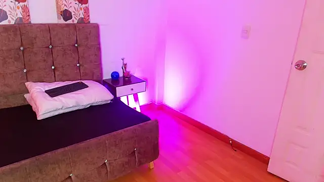 Czat XXX na żywo – Ethan_Briggs_
