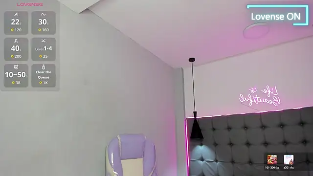 XXX chat uživo modela scarletcherry18
