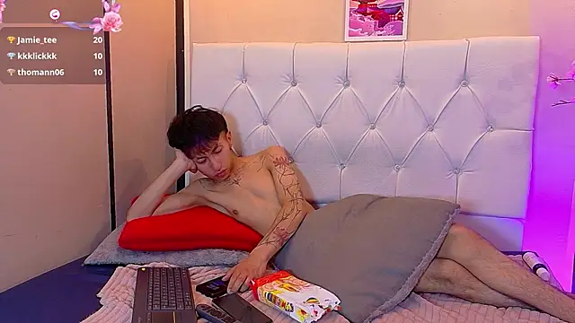 Dominik_lux লাইভ XXX চ্যাট