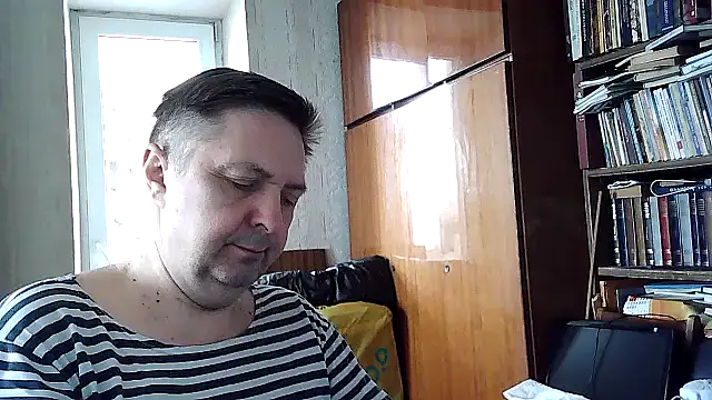 Pokaz2020's Live XXX Chat