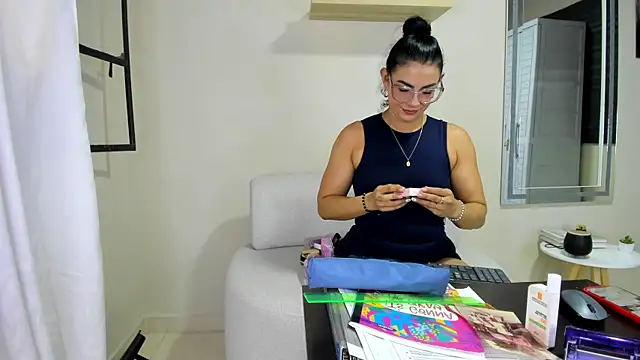 צ'אט XXX בשידור חי של dahian_carter