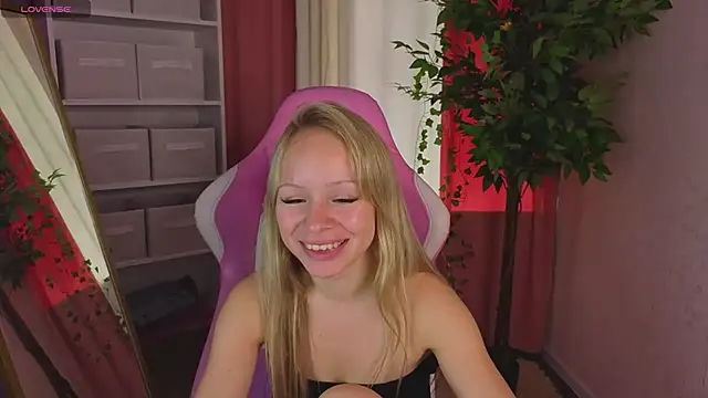 Milana_r0se Adlı Modelin Canlı XXX Sohbeti